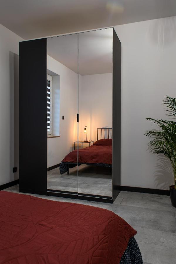 Apartament Black Loft Nysa Kültér fotó